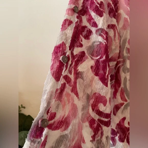 3/$20 Alfred Dunner Blouse Size 8 Deep Pink Sleeves 3/4 Embellished Women Blouse - Picture 5 of 7